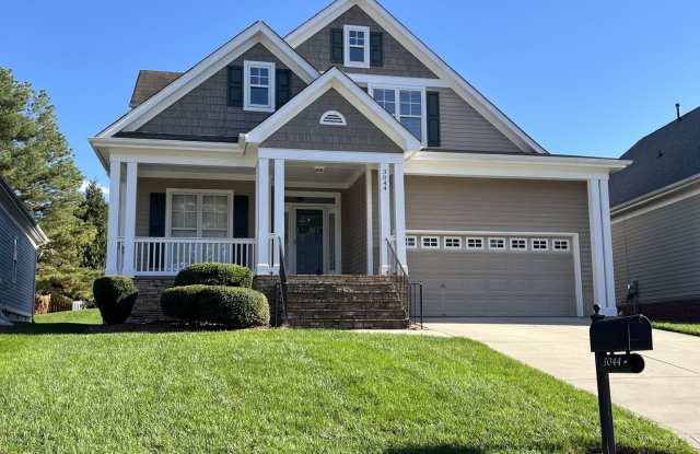 Craftsman Style 3 Bed with Bonus Room in Mallard Creek Area photos photos