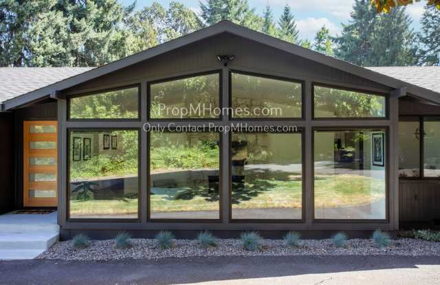 Fantastic Three-Bedroom Home in West Linn on a Half Acre W/ Landscaping Included! - 18888 Walling Circle, West Linn, OR 97068