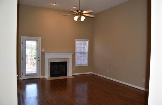 2313 Golden Oak Ct Gallery 2