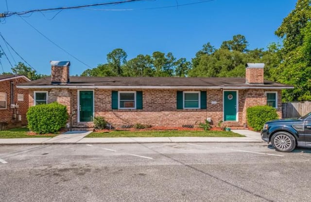 8020 Parental Circle - 8020 Parental Circle, Jacksonville, FL 32216