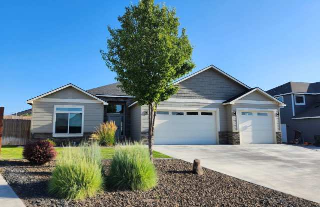 Elegant 4 Bed, 2 Ba Home - MANY Upgrades  3 Car Garage photos photos