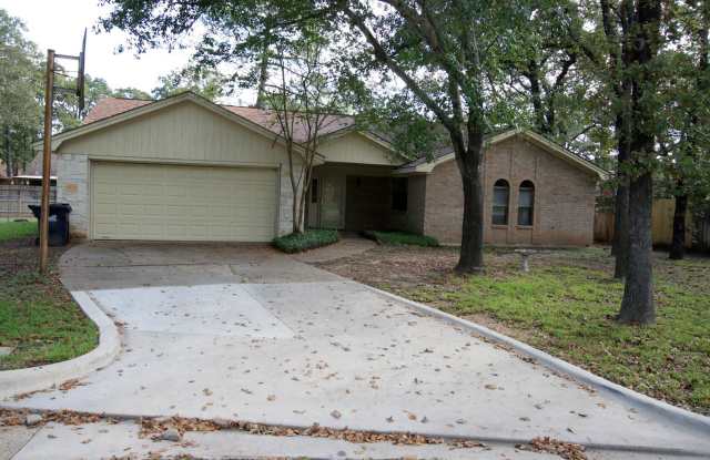 Great 3/2 CS Home in Raintree photos photos