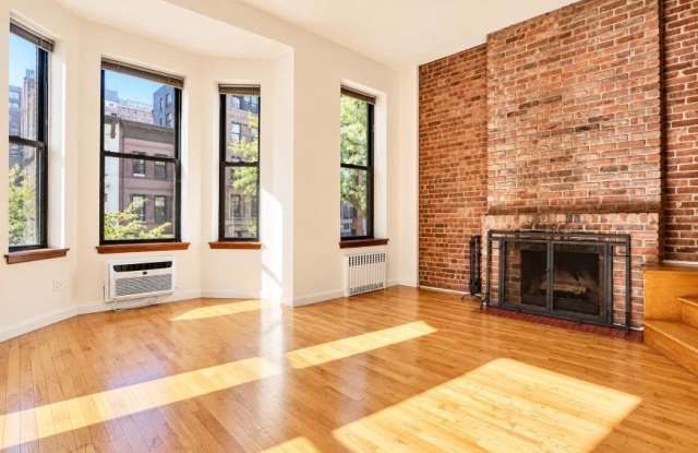 213 West 71st Street Gallery 4