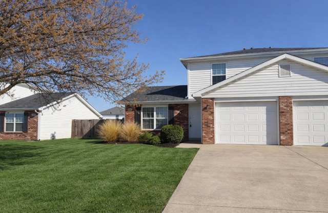 Super cute 3 bedroom duplex photos photos
