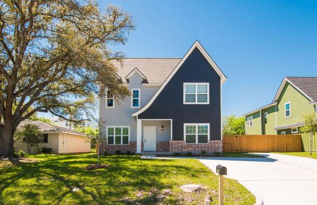 515 Olive Street - 515 Olive Street, Bryan, TX 77801