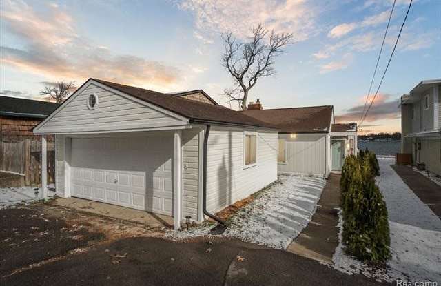 5096 DURNHAM Drive - 5096 Durnham Drive, Waterford, MI 48327