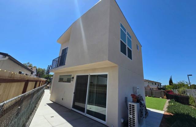4 Bed/ 2 Bath. Built in 2023! Gallery 3