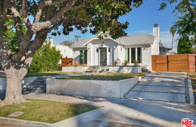 564 North Arden Boulevard Gallery 1