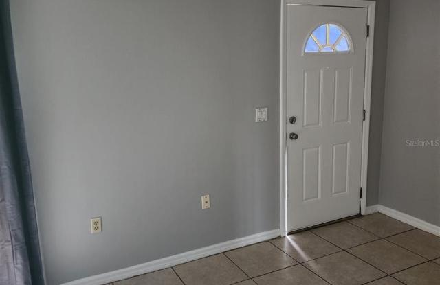 1546 CANDLEWYCK DRIVE Gallery 3