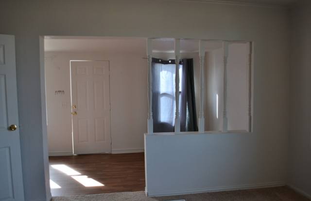 4494 Delaware Street Gallery 4