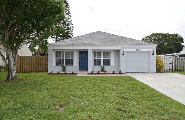 5754 PEBBLE BROOK Lane Gallery 2
