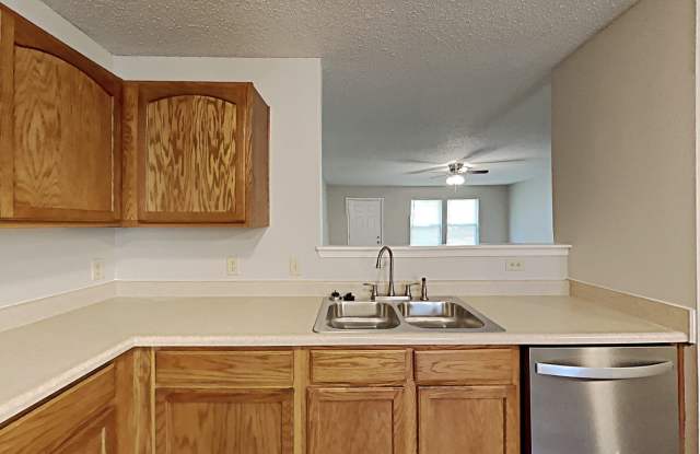 718 Runnymede Court Gallery 4