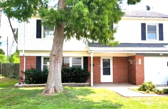 520 Williamsburg Road photos photos