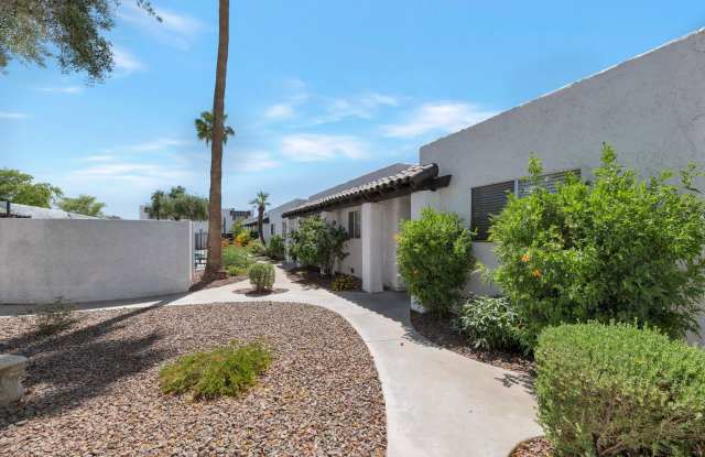 Charming 2 bedroom, 1 bathroom home located in the heart of Scottsdale, AZ photos photos