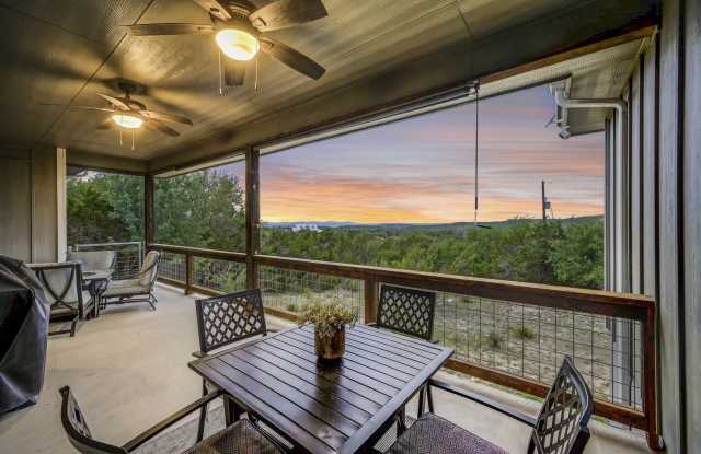 1375 Parton Gallery 2