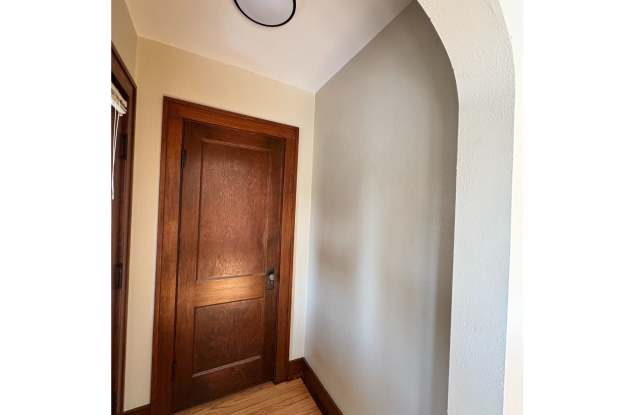140 South Elmwood Avenue Gallery 4