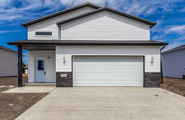 1506 Keystone Cir NE photos photos