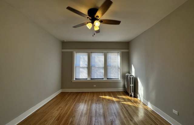 2605 N Kostner Ave photos photos