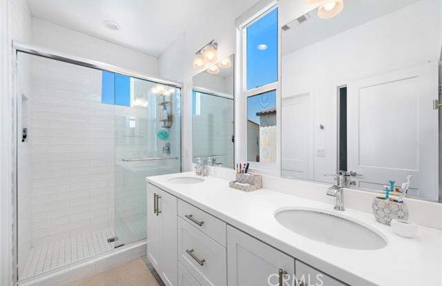 339 Ford Road - 339 Ford Road, Costa Mesa, CA 92627