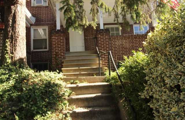 2025/2026 JHU Off-campus 6bd/2ba house w/ W/D! Available 6/9/25 - 3215 Guilford Avenue, Baltimore, MD 21218