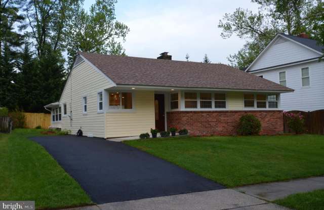 10003 PARKWOOD DRIVE - 10003 Parkwood Drive, South Kensington, MD 20814
