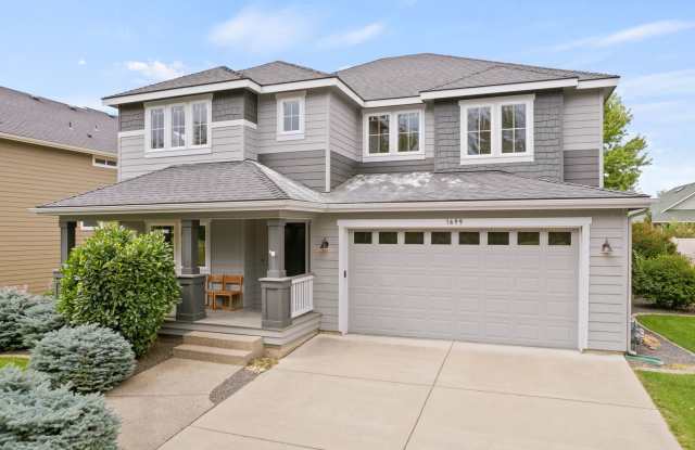 Spacious 4 Bed Rocky Hill Craftsman in Liberty Lake Gallery 3