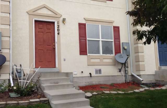 Gorgeous 3 Bed 2 Bath Townhome in Murray is a must see!! photos photos Gorgeous 3 Bed 2 Bath Townhome in Murray is a must see!! photos photos