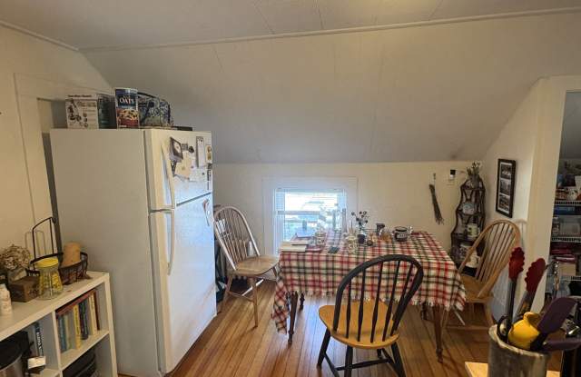 152 Russell Street - 2 Gallery 4