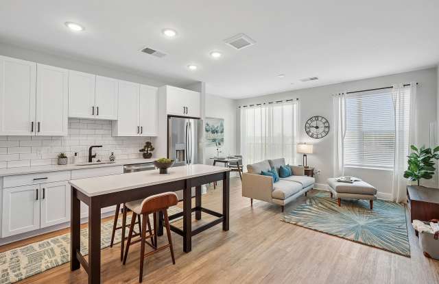 The James at Springline photos photos