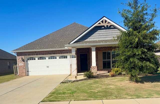 Charming Single-Family Home in The Crossings at River Landing – Available Now! Gallery 1
