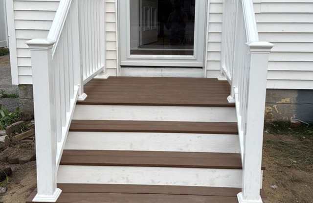 Charming 3BR Duplex in Manchester Gallery 4