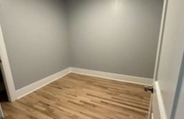 2314 N kostner Avenue Gallery 3