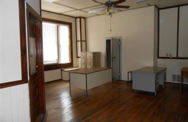 131 Mckinney Gallery 4
