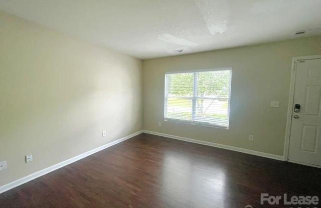 1799 Red Bird Circle Gallery 2