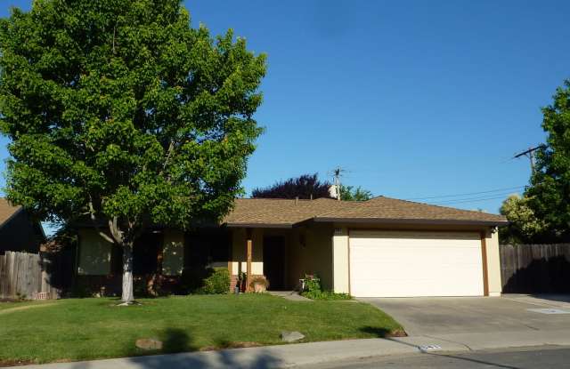 Don’t Miss This 3-Bedroom Home with RV Parking photos photos