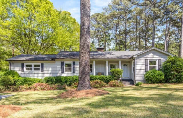 2603 Clairmont Road NE photos photos
