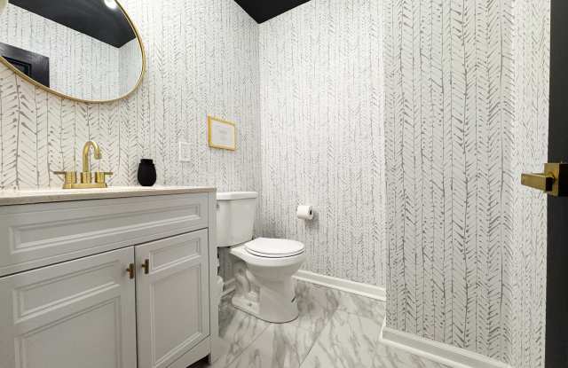 816 Newington Ave photos photos