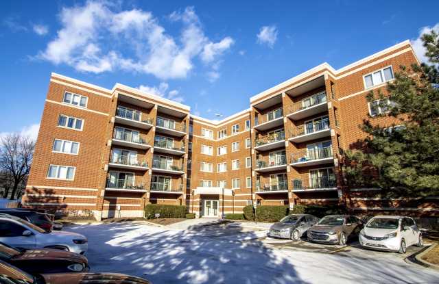 6430 W Berteau Ave photos photos