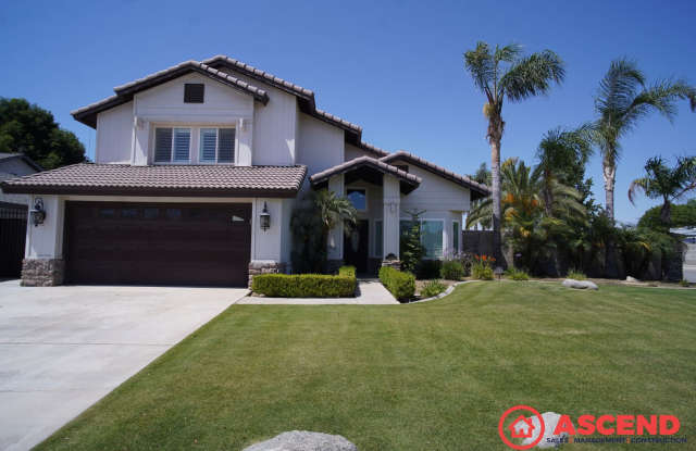 Spacious 3BD/3BA Home with Private Pool in Desirable Bakersfield 93312 Gallery 3
