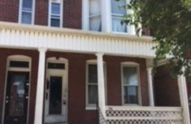 York City SD! Spacious 3 bedroom on 2nd  3rd Floors. See Video walk through in photos! photos photos