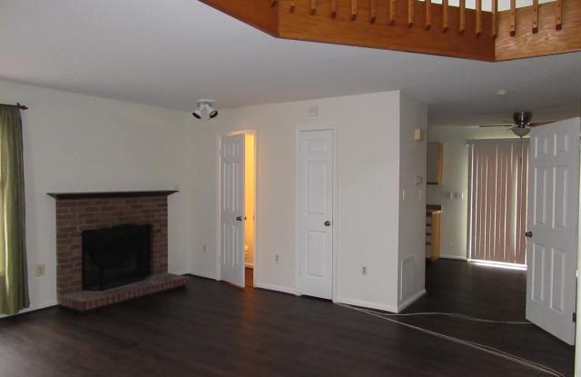 3268 WESTDALE COURT Gallery 2