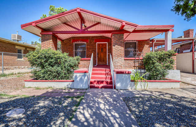 Beautiful completely remodeled  2 bedrooms, 1 bathroom, plus a versatile office, study, or small third bedroom. Central area Gallery 1
