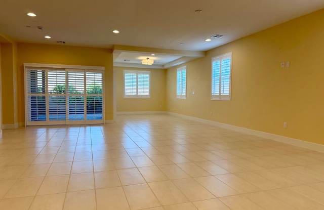 Stunning Inside and Out Gallery 3