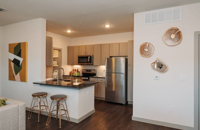 Los Robles Apartments Gallery 3