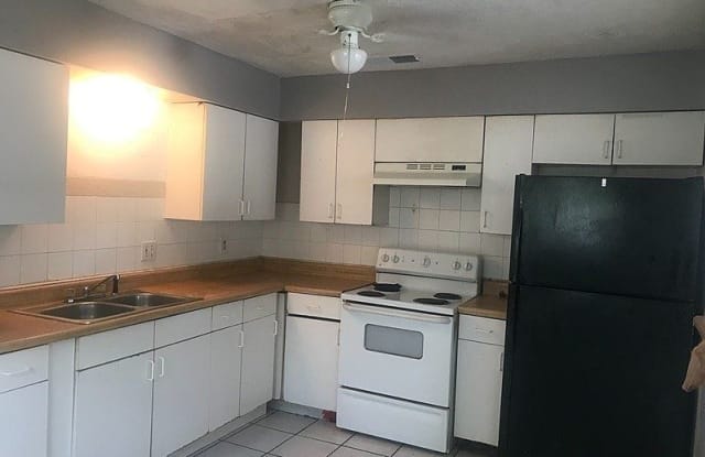 12613 Veterans Memorial Drive - 12613 Veterans Memorial Drive, Houston, TX 77014