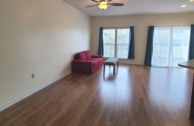 44257 HURON TERRACE Gallery 4