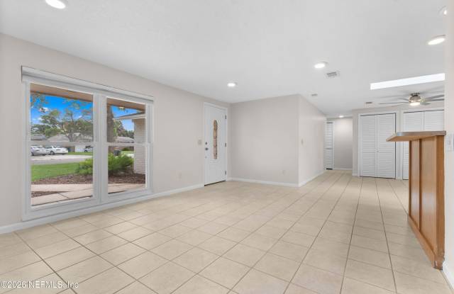 250 NAUTICAL Boulevard S Gallery 4