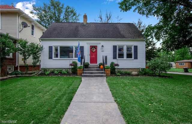 40 Colonial Ave Gallery 3