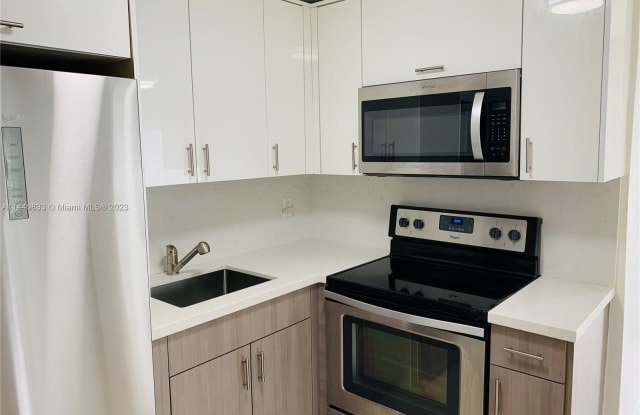 12840 NE 6th Ave - 12840 Northeast 6th Avenue, North Miami, FL 33161