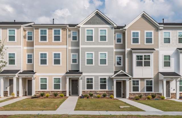Just Listed! Beautiful 3BR/3.5BA Townhome + $500 Off First Month's Rent photos photos Just Listed! Beautiful 3BR/3.5BA Townhome + $500 Off First Month's Rent photos photos